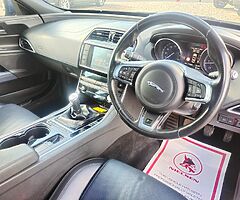 2016 Jaguar XE - Image 8/10