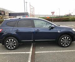 2011 NISSAN QASHQAI + 2. 7 SEATER.