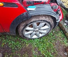 Mini cooper alloys and engine