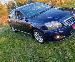 Toyota avensis for sale 1.8 vvti petrol high spec all extras lovely car to drive