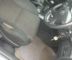 Toyota avensis for sale 1.8 vvti petrol high spec all extras lovely car to drive - Image 8/10