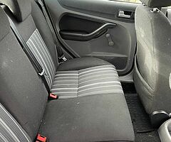 2011 Ford Focus - Image 4/7
