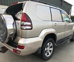 Toyota landcruiser lwb 3.0 d4d