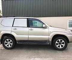 Toyota landcruiser lwb 3.0 d4d