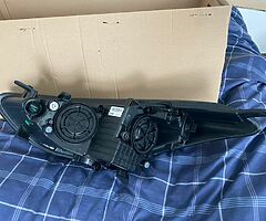 headlight - Image 4/8