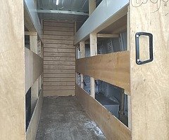 Van - Image 5/10