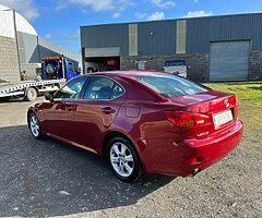 Lexus is250