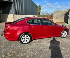 Lexus is250