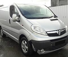 2011 Vauxhall Vivaro 2.0 diesel For Parts