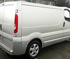 2011 Vauxhall Vivaro 2.0 diesel For Parts