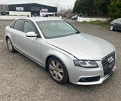2011 AUDI A4 B8 2.0 TDI SALOON FOR BREAKING !