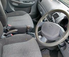 2005 Hyundai Accent - Image 5/6