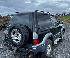 Toyota Land Cruiser.