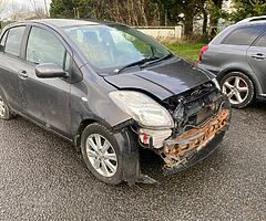 2010 TOYOTA YARIS 1.3 PETROL FOR PARTS!