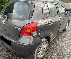 2010 TOYOTA YARIS 1.3 PETROL FOR PARTS! - Image 6/6