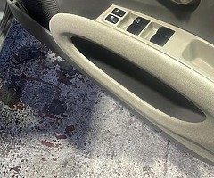 04 Nissan Micra Auto - Image 6/9