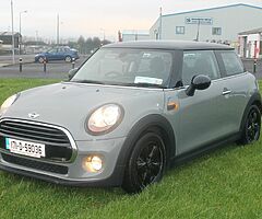 2017 MINI COUPER