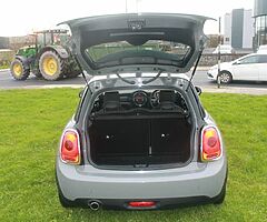2017 MINI COUPER - Image 6/10