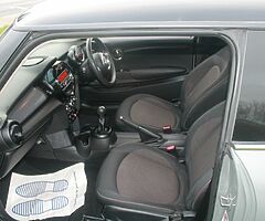 2017 MINI COUPER - Image 9/10