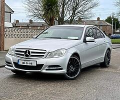 Mercedes Benz C class 2.2 diesel . Auto . Avantgarde - Image 10/10