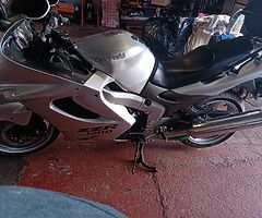 2002 kawasaki zzr - Image 3/4