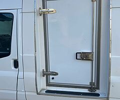 Fridge and freezer Ford transit van - Image 5/7