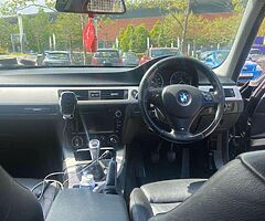 Car - Image 3/6
