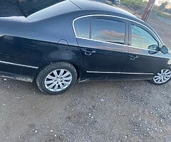 Volkswagen Passat - Image 3/7