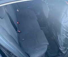 Volkswagen Passat - Image 5/7