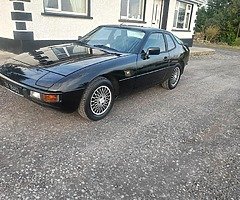 Porsche 924
