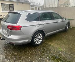 Volkswagen Passat 2015 Diesel Estate - Image 3/6
