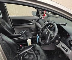 Mitsubishi grandis 07 2.0 diesel - Image 5/9