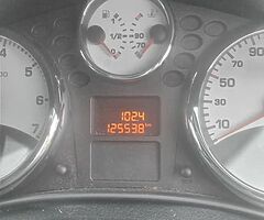 Peugeot 207 1.4 petrol  manual new nct good clean car  125000 klm - Image 7/8