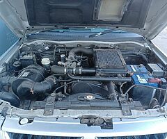 Pajero sport breaking