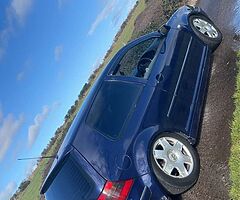 2004 Volkswagen Golf - Image 5/7