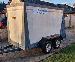 Trailer