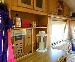 Europa, 2 berth Caravan. - Image 6/10