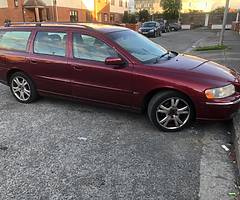 2 liter turbo v70 fast car automatic cruise control cream leather seats
