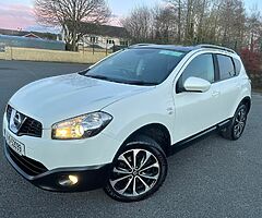TOP SPECK Reversing CAMERA WITHE Quashai Fresh NCT car like NEW!!!