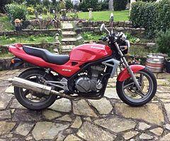 1998 Kawasaki Er500 motorbike