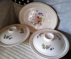 Vintage Arklow Set