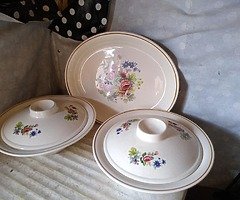 Vintage Arklow Set