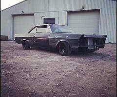 Cash for American cars.