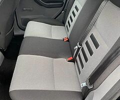 Ford Focus 1.6 HDI - Image 5/10