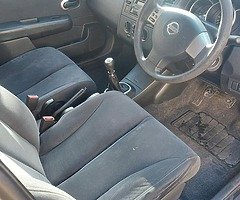 Nissan Tiida - Image 6/8