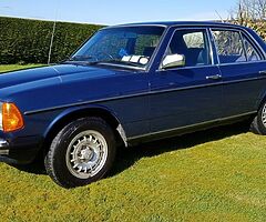 1985 Mercedes W123 200