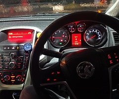 Vauxhall astra 2011 low milage - Image 7/9
