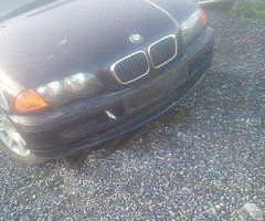 BMW318 field car