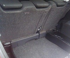 Toyota Yaris. - Image 4/8
