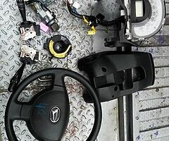 Dihatsu Sirion parts only